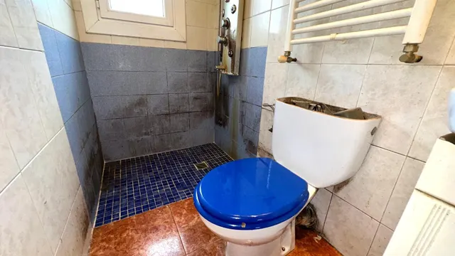 Excelente oportunidad para adquirir una vivienda con gran potencial en Donostia-San Sebastián. — 9