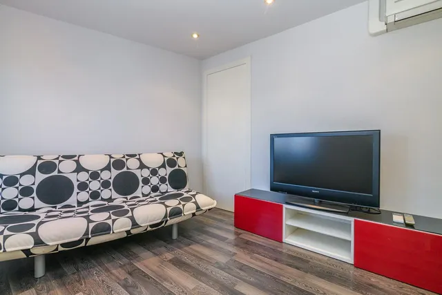 Exclusividad y diseño: 2º piso con ascensor, parking y suite de lujo — 38
