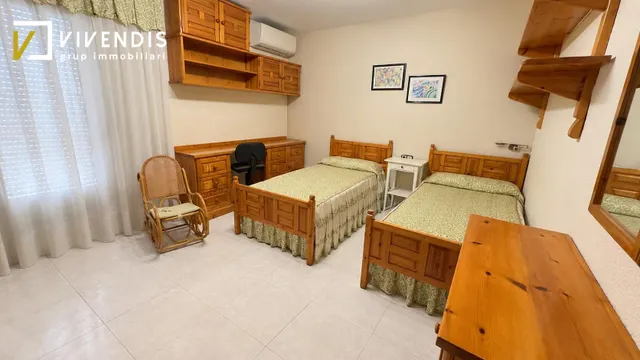 PISO DE ALQUILER - RECTORAT — 22