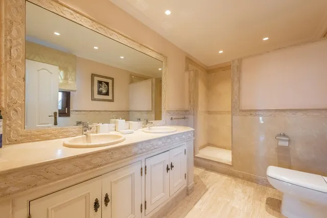 Chalet 6 habitaciones 341m² en venta - Costa Del Sol — 43