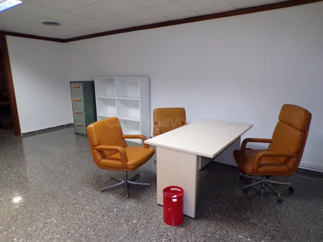 OFICINAS EN VENTA O ALQUILER EN EL CENTRO A 1 MINUTO DE TODO - foto 5