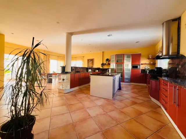 Chalet con piscina privada y vistas al mar en zona ermita – Vinaròs — 14