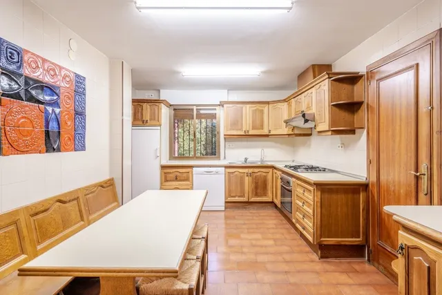 chalet independiente con la mejor parcela en la prestigiosa  urbanización de el serrallo — 20