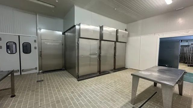 Negocio 12 habitaciones 1253m² en venta - Polígono - Alrededores - Pedanías — 31