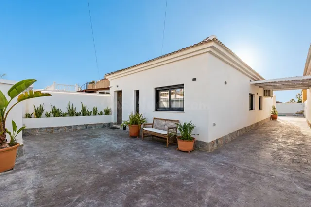 Villa 3 habitaciones 104m² en venta - La Siesta - El Salado - Torreta — 24