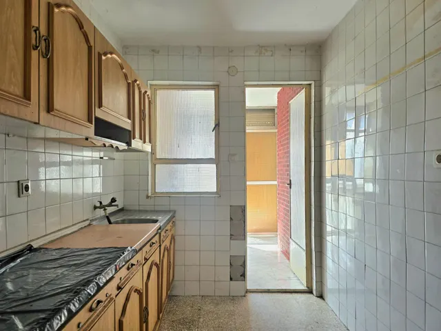 Luminoso piso  con ascensor en el Zaidín, ¡ideal para inversores! — 27