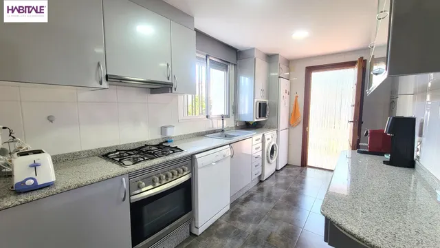 UNA VIVIENDA PARA TODOS — 25