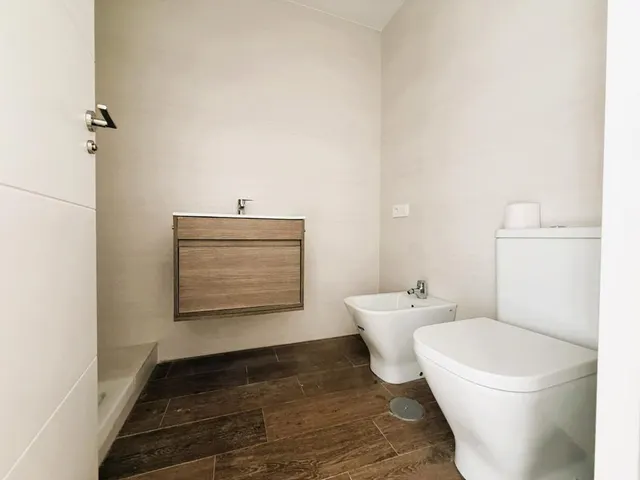Piso de tres dormitorios reformado — 9