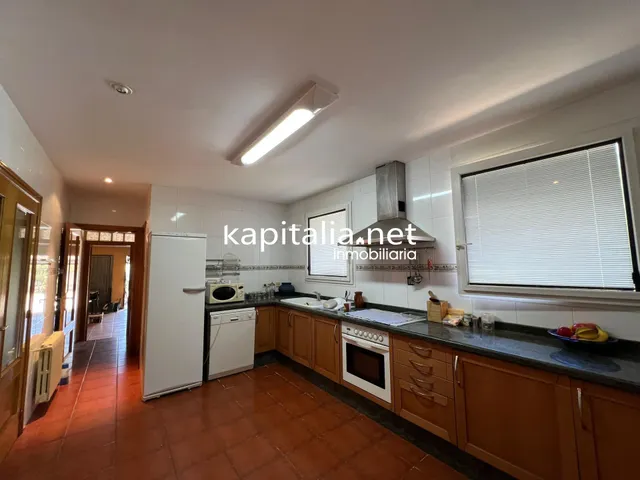 Fantástico chalet a la venta en Ontinyent , zona la Solana . — 23