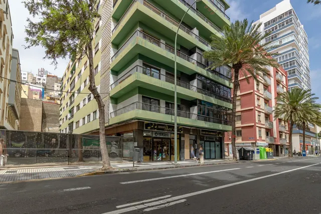 ¡Oportunidad única para tu negocio! Amplio local comercial l - foto 2
