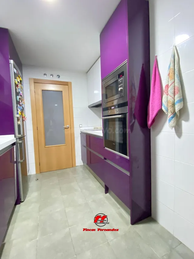 Fantástico piso en venta en Velilla de San Antonio - foto 5