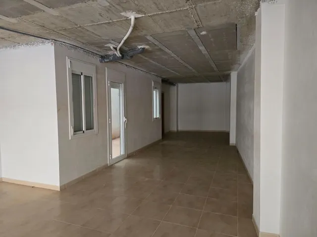 ENTRESUELO COMERCIAL CÉNTRICO — 9
