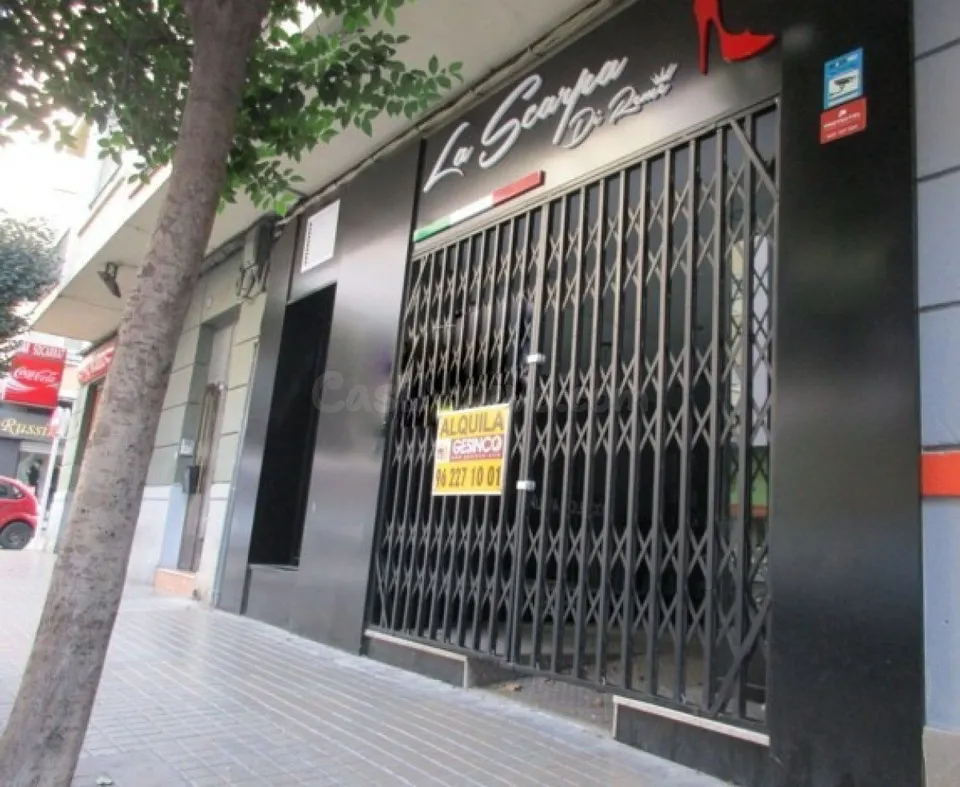 LOCAL COMERCIAL