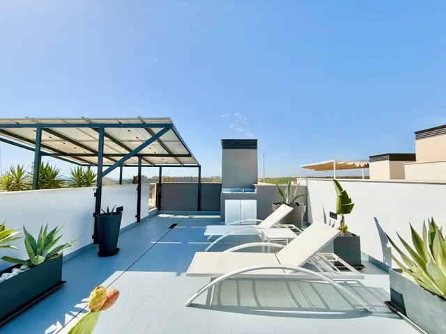 Villa 3 habitaciones 132m² en venta - Lomas de Cabo Roig — 29