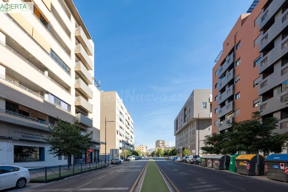 Local comercial en el Campus de la Salud