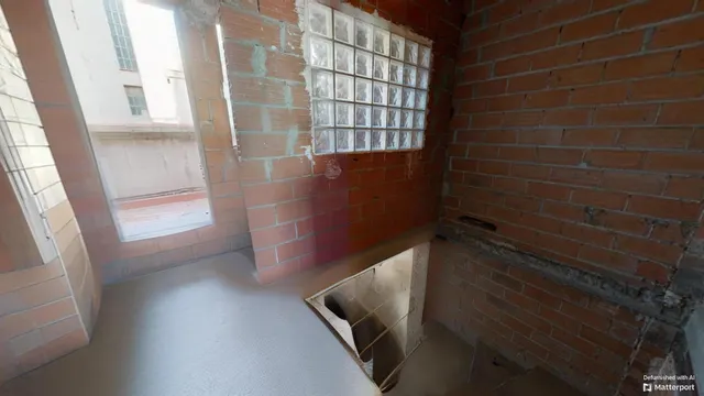 QUIERES VIVIR EN EL CENTRO DE BURRIANA Y TENER TU PROPIO NEGOCIO... — 48