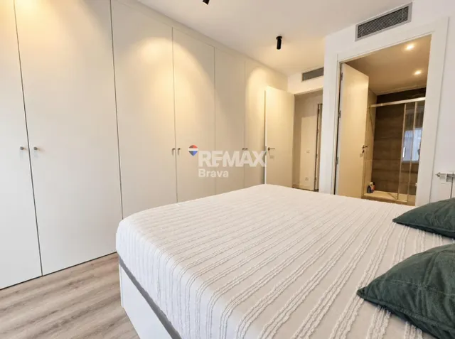 GIA46AC - Girona centro | Piso moderno en el centro de Girona con balcón, parking y trastero — 25