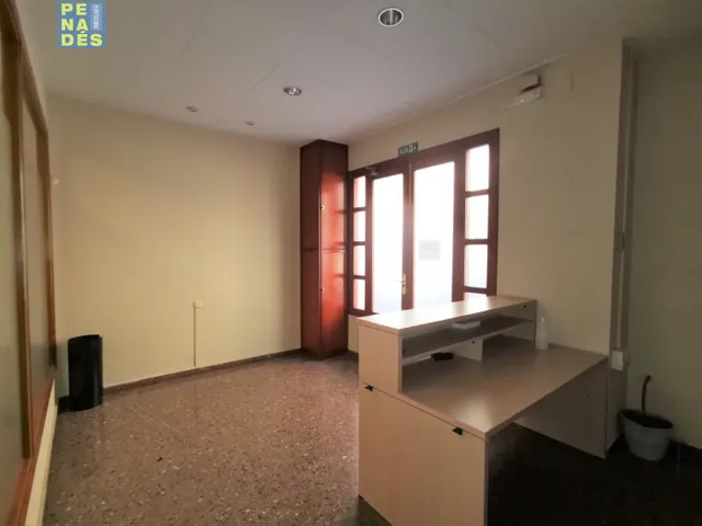 EXCELENTE ubicación PARA DESPACHOS. — 4