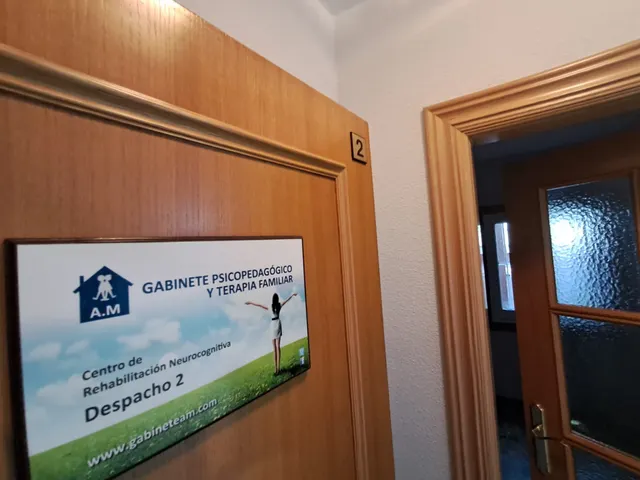 Oficina en alquiler en zona céntrica de negocios de Burgos. — 8