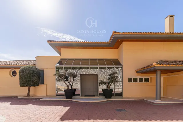 VILLA PRESTIGE · MAGNÍFICAS VISTAS AL MAR Y ELEGANCIA EN PAR - foto 5