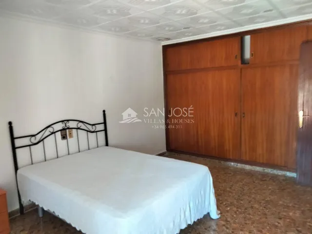 SE VENDE CHALET EN ELCHE — 4
