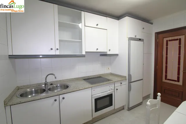 PISO DE 4 DORMITORIOS CERCA DEL CENTRO — 18