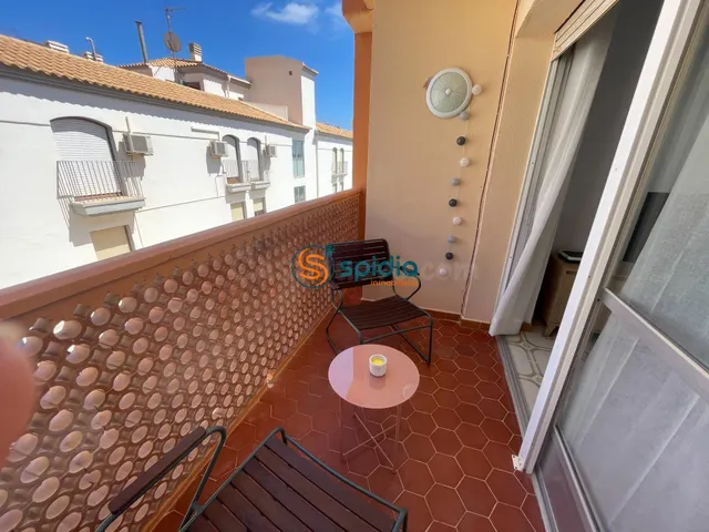 Apartamento para alquiler de temporada en Playa de Calabardi - foto 3