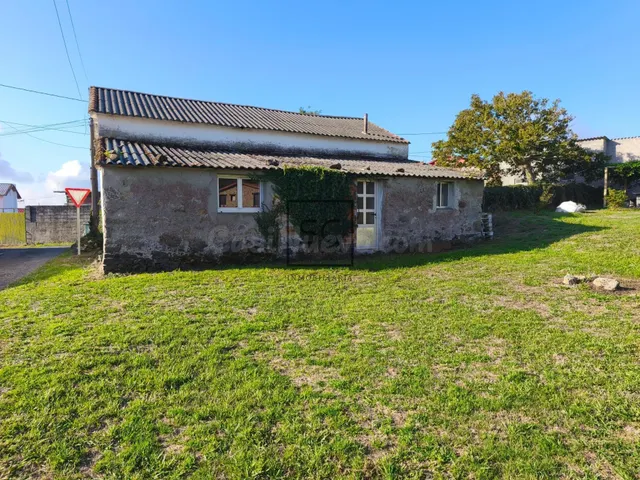 Casa de piedra para reformar en Meirás, Valdoviño. - foto 4