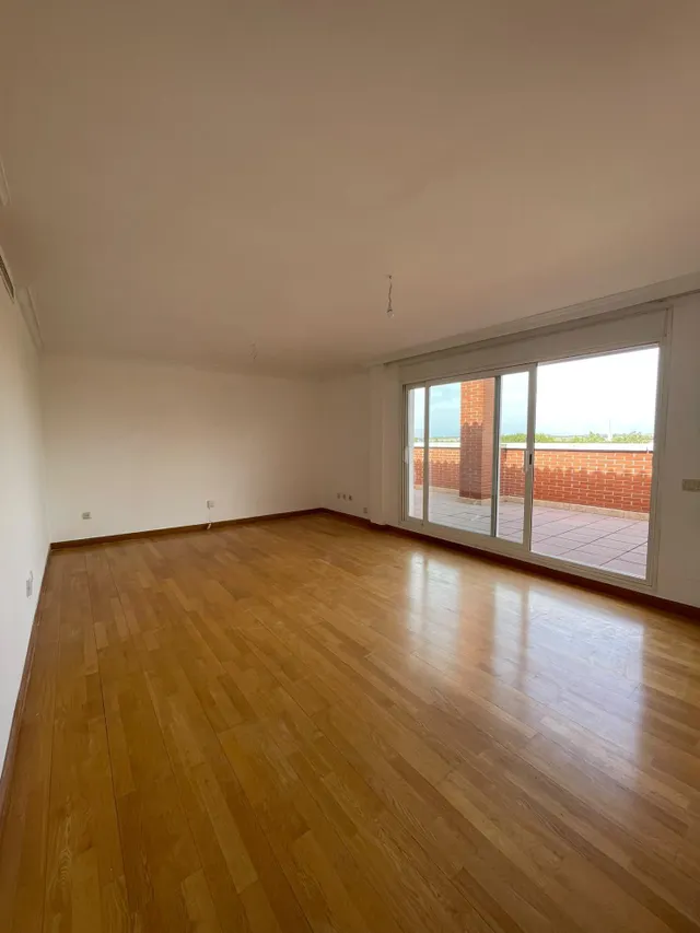 ÁTICO EXCLUSIVO CON VISTAS AL PARDO CON 4 habitaciones. — 7