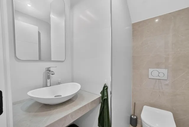 Villa 3 habitaciones 178m² en venta - Urbanizaciones — 20