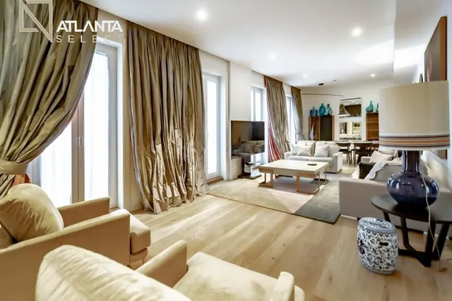 VIVIENDA DE LUJO EN SERRANO