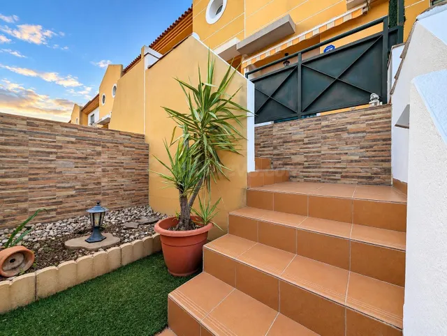 Espectacular adosado en urbanización el salitre – Librilla — 2