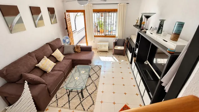 Dúplex / vivienda amplia con piscina y dos terrazas — 34