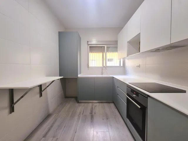 Amplia y luminosa casa reformada en zona llombai, Burriana — 8