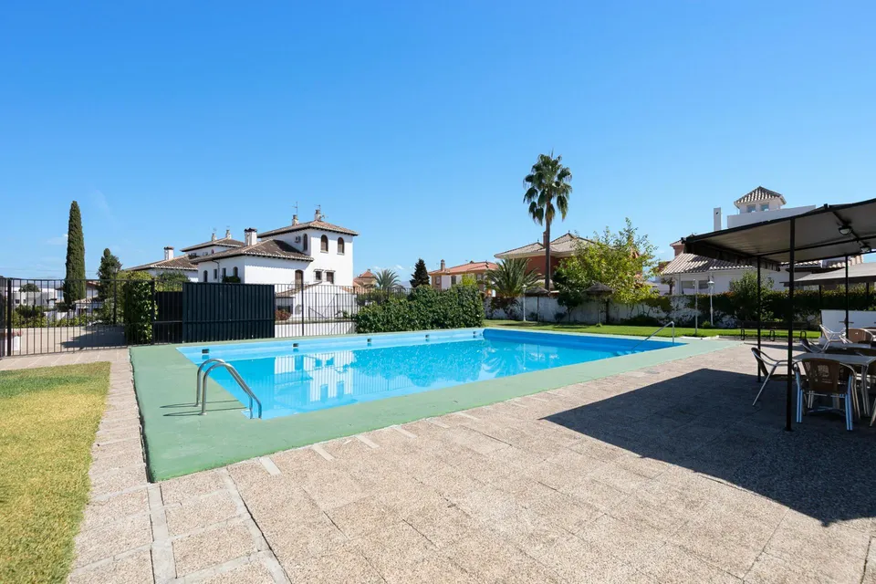 TU NUEVA VIVIENDA EN URBANIZACION EXCLUSIVA JUNTO A GRANADA