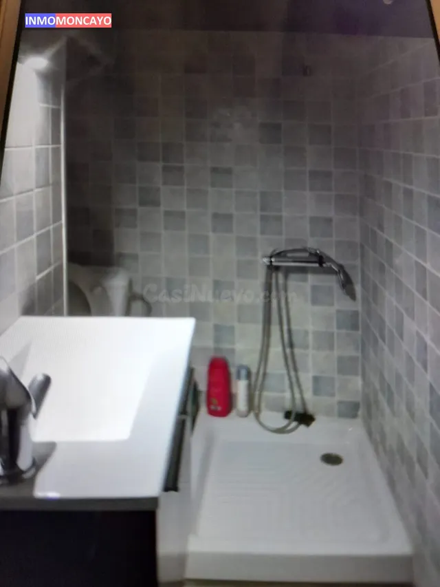 SE VENDE CASA EN TORRELLAS