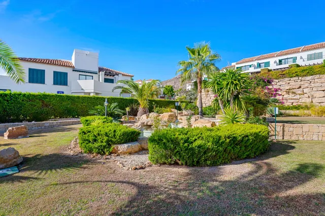 Apartamento 1 habitación 87m² en venta - Sierra cortina — 40
