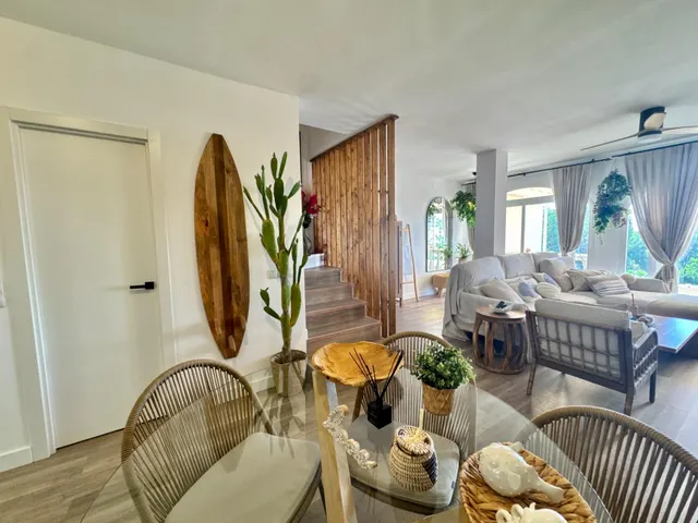 Venta de casa adosada con tres dormitorios en Benalmádena Costa, Málaga, Costa del Sol — 16