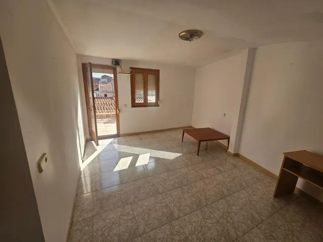 Casa con garaje, patio, balcón y terraza en Alguaire — 23