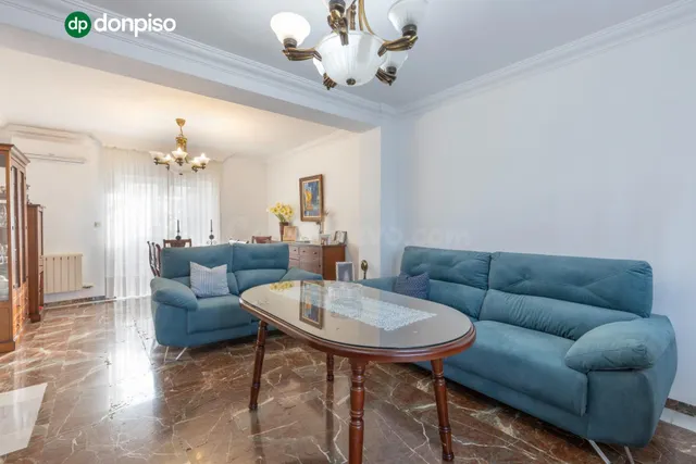 Casa en esquina en venta en Las Gabias — 3