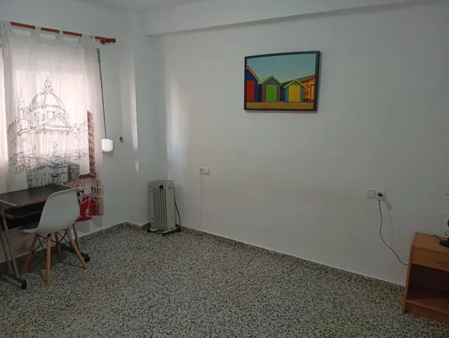 ¡Piso Ideal para Estudiantes junto a la Parada de Metro Villarejo! ref: DLR280 — 16