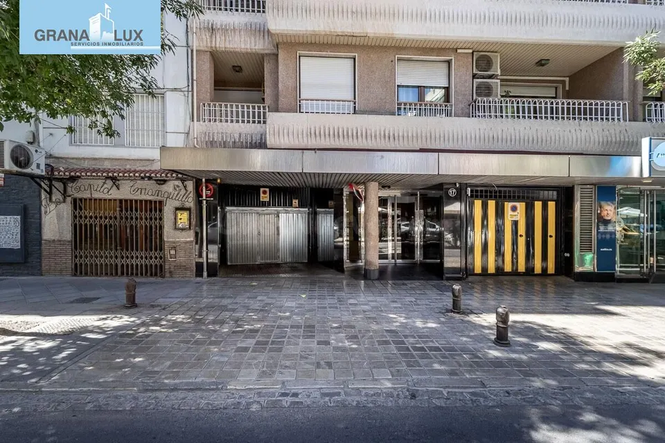 PLAZA DE GARAJE JUNTO A RECOGIDAS