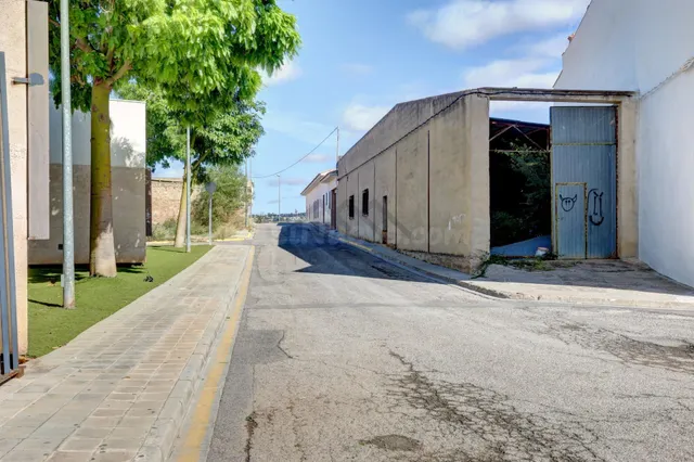 ¡Gran Oportunidad en Villamarxant! Solar urbano con potencia - foto 3