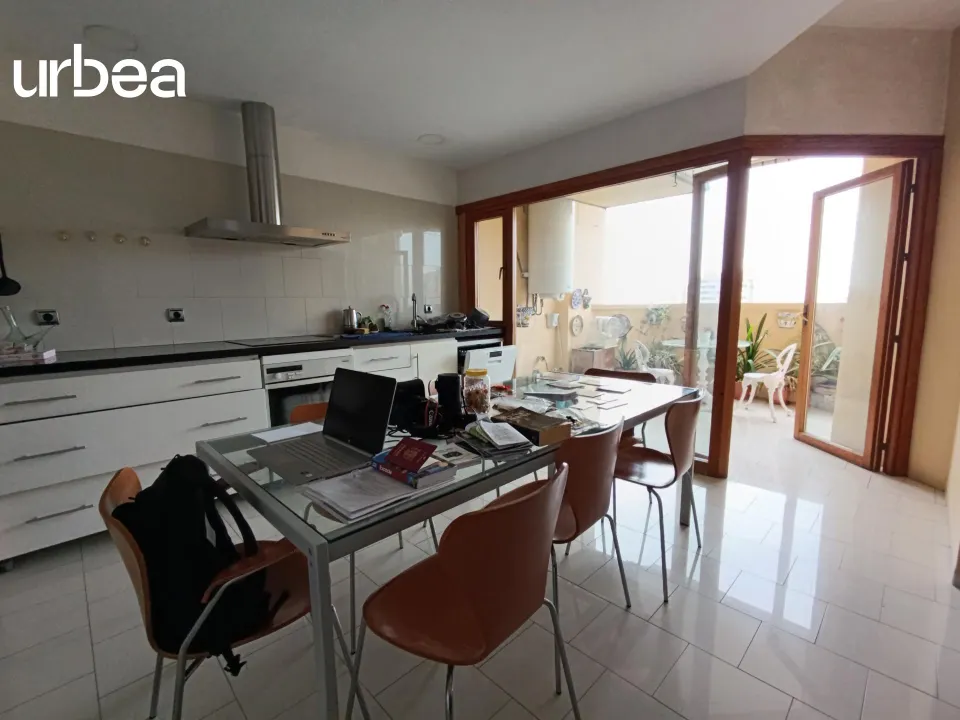 GRAN PISO EN ZONA AVENIDA ANDALUCIA CON 4 HABS ANTES 5