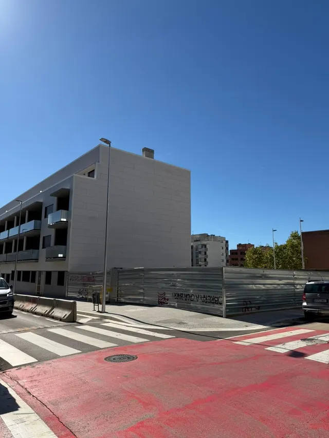 Tu nuevo hogar a estrenar en el Centre de Sabadell: 2 habitaciones, 2 baños, balcón, parking y trastero incluidos — 22