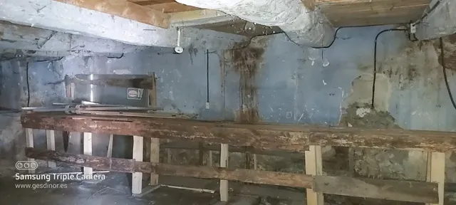 CASA DE PUEBLO CON NEGOCIO — 10
