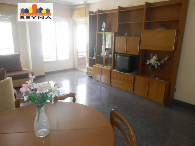 VIVIENDA ENTRESUELO CON CUATRO DORMITORIOS — 15