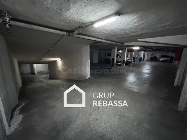 Plazas de aparcamiento en alquiler en Camp Redó – 100 €/mes  - foto 4
