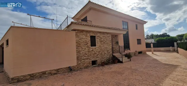 Espectacular Chalet de Lujo en la Exclusiva Urbanización Llop Mari — 3