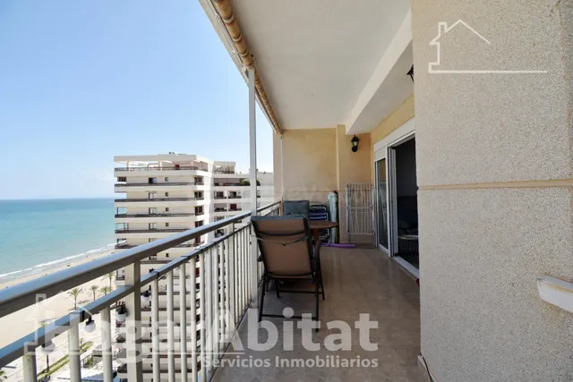 ¡VISTAS AL MAR! ACOGEDOR, LUMINOSO Y EXTERIOR CON TERRAZA - foto 2